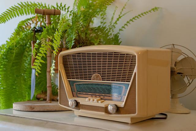 starožitné rádio